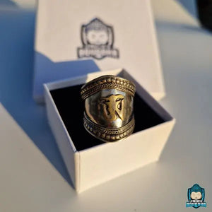 Bague-Tibetaine-Mantra-en-cuivre-vue-de-face-taille-ajustable-La-Maison-de-Bouddha.