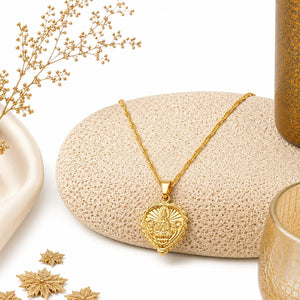Collier en Forme de Coeur Bouddha Doré La Maison de Bouddha
