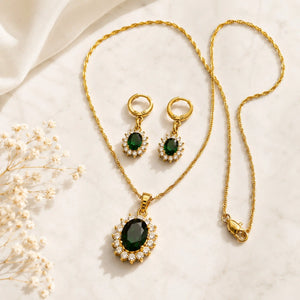 Collier et Paire de Boucle d'Oreille Jade Malais Vert Pour Femme Colliers La Maison de Bouddha
