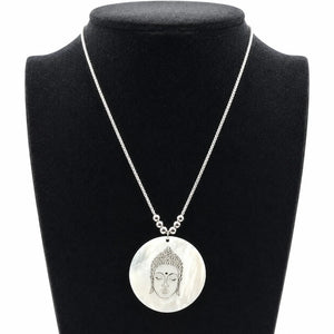 Collier pendentif Bouddha blanc nacré et chaîne argentée minimaliste La Maison de Bouddha