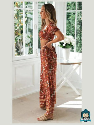 Ensemble-Fleuri-Femme-Pantalon-Orange-a-fleurs-blanches-et-haut-court-a-manches-courtes-froncees-decollete-rectangulaire-coton-et-fibre-synthetique-ceinture-en-tissu-pantalon-fluide