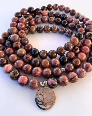 Mala Rhodonite Naturelle 108 Perles – Collier Lotus en Pierre Naturelle pour Yoga & Méditation Mala Tibétain La Maison de Bouddha