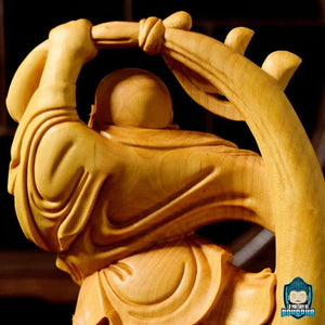 Statue-Bouddha-Rieur-Budai-en-Bois-de-Buis-Chance-et-Prosperite-photo-de-dos-La-Maison-de-Bouddha