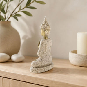 Statuette Bouddha Assis Anjali en Résine Effet Pierre – 8 cm La Maison de Bouddha