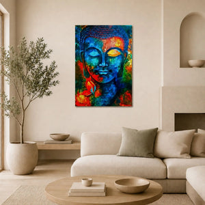 Tableau Bouddha coloré avec visage bleu et fleur de lotus, au-dessus d’un canapé ivoire dans un salon lumineux