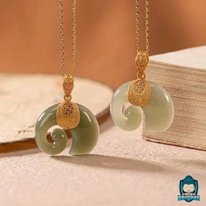 Pendentif Éléphant Jade