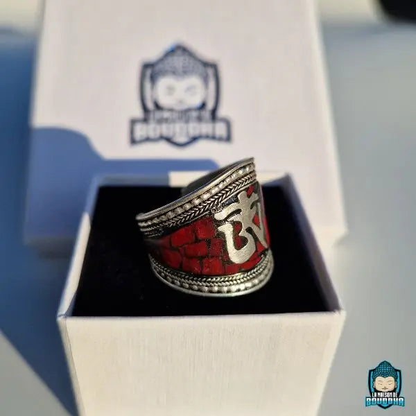 Bague Tibetaine Corail OM La Maison de Bouddha - Main Image