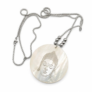 Collier pendentif Bouddha blanc nacré et chaîne argentée minimaliste  La Maison de Bouddha