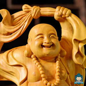 Statue-Bouddha-Rieur-Budai-en-Bois-de-Buis-Chance-et-Prosperite-photo-haut-de-la-statuette-La-Maison-de-Bouddha