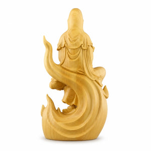 Statue Guanyin Assise en Bois de Cyprès – 15 cm Sculptures et statues La Maison de Bouddha