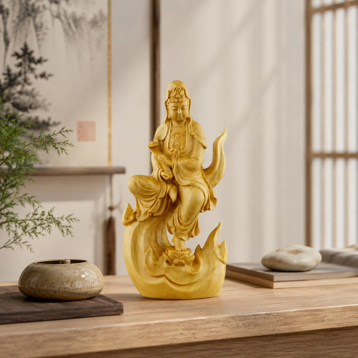 Statue Guanyin Assise en Bois de Cyprès – 15 cm Sculptures et statues La Maison de Bouddha