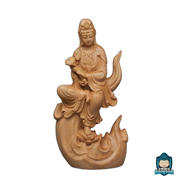 Statue-bois-Guanyin-Protectrice-des-etres-en-souffrance-photo-de-face-La-Maison-de-Bouddha