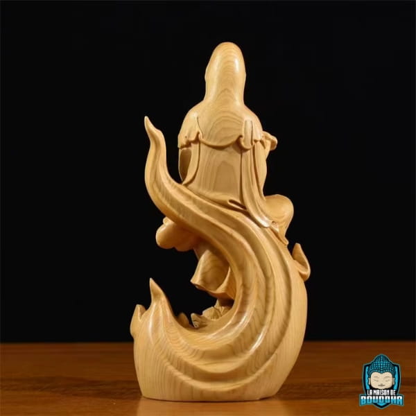 Statue-bois-Guanyin-Protectrice-des-etres-en-souffrance-photo-de-dos-La-Maison-de-Bouddha