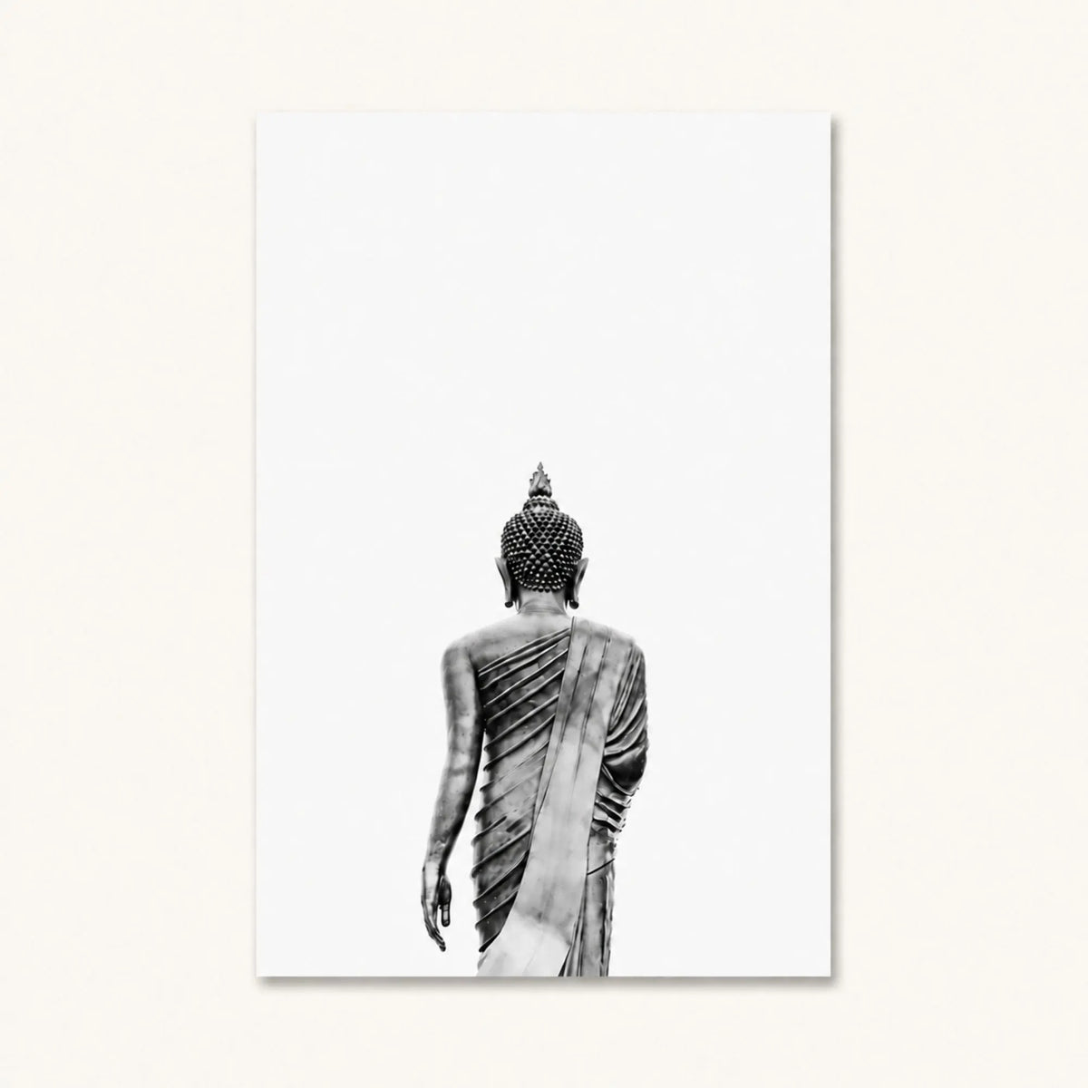 Tableau Bouddha noir et blanc vertical représentant une statue thaïlandaise debout vue de dos sur fond ivoire
