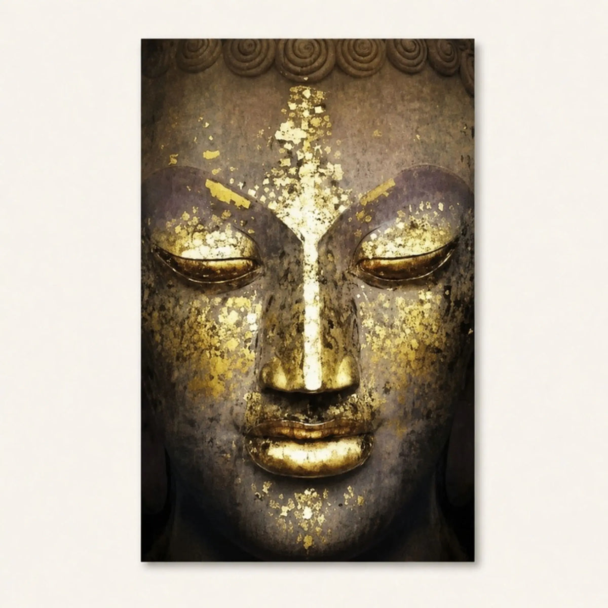 Tableau Bouddha Or au visage doré présenté sur fond uni clair