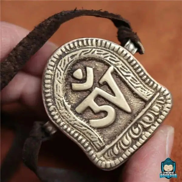 Reliquaire de Voyage Bouddhiste en Bronze Om amulette bouddhiste en métal sacré