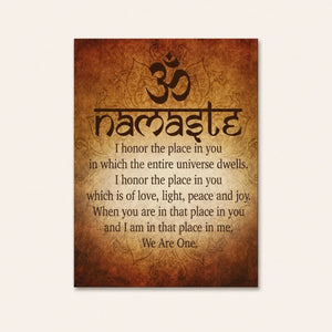 Toile Citation Bouddha Namaste sur fond blanc cassé uni, vue de face