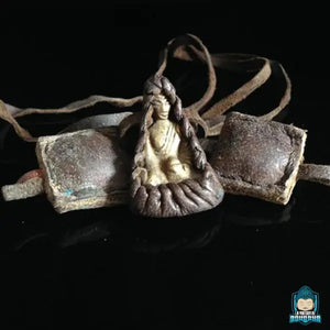 Amulette Tibetaine Puissante en Cuivre et Cuir du Tibet bénis par des lama