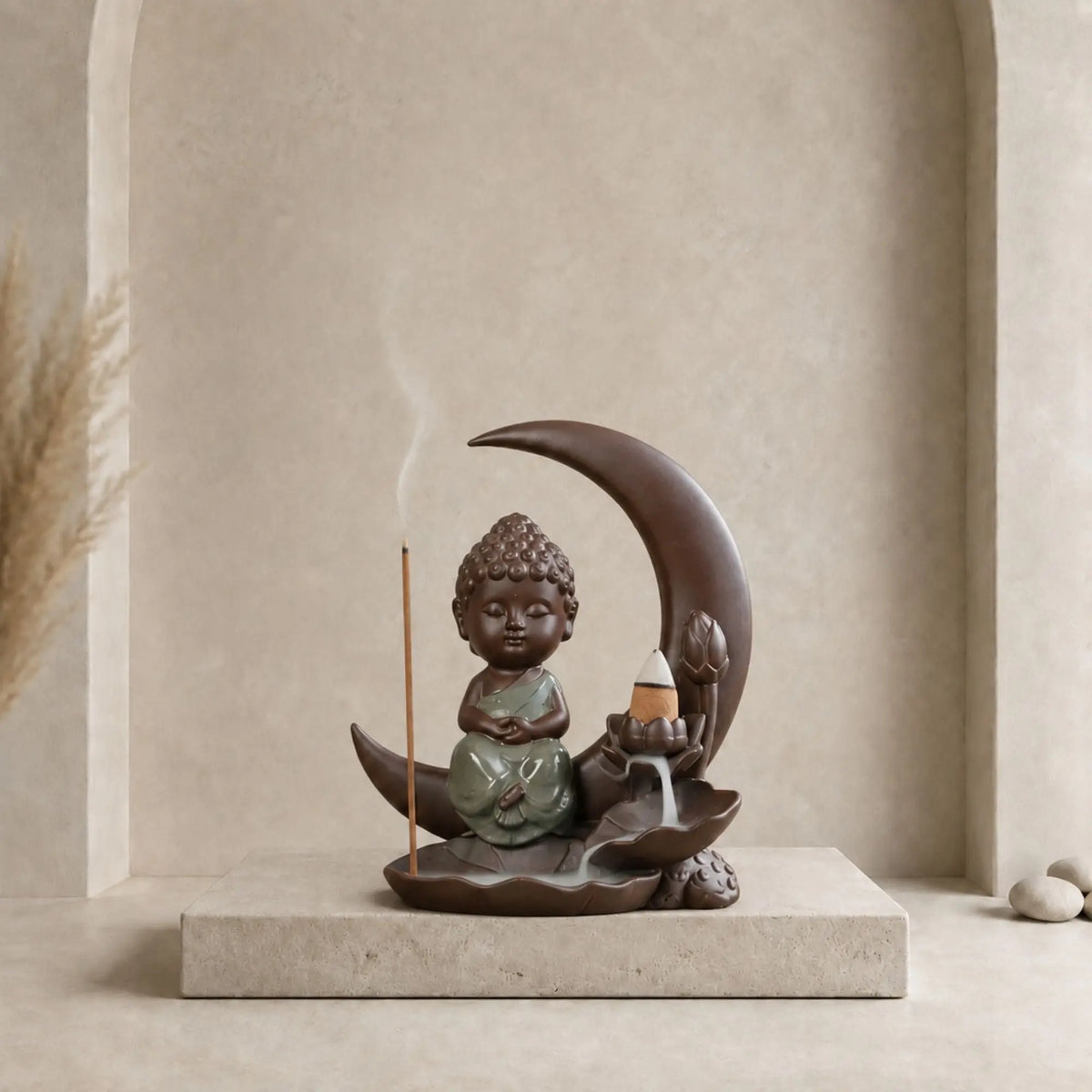 Porte-encens Bouddha Croissant de Lune en céramique brune et vert kaki avec support en forme de lotus