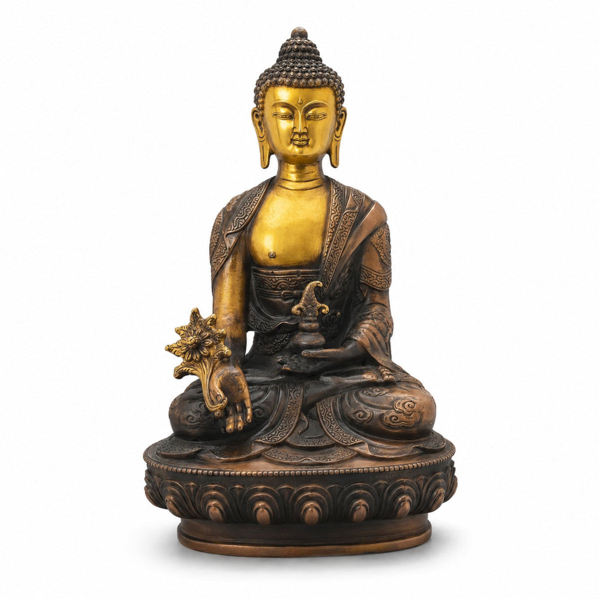 Statuette Bouddha assis en cuivre et laiton de 21 cm, vue de face sur fond blanc