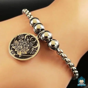 Bracelet-Fleur-de-Lotus-Femme-bracelet-ajustable-fermoir-a-mousqueton-chaine-maille-forcat-perles-intercalaires-argentees-decoratives-La-Maison-de-Bouddha