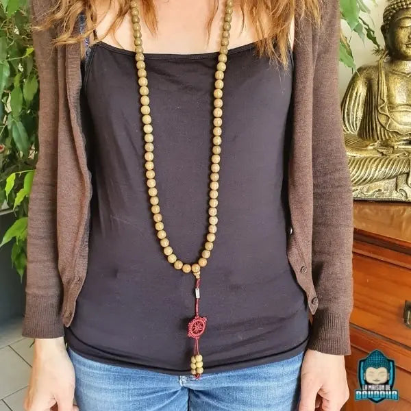 Mala tibétain en bois de santal  La Maison de Bouddha
