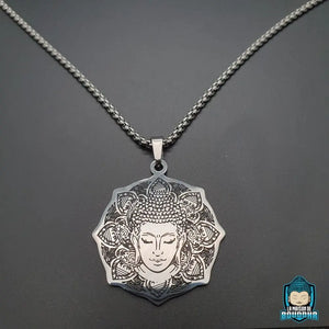 Pendentif-Bouddha-Acier-inoxydable-pendentif-forme-hexagonale-grave-emaille-en-noir-tete-de-Bouddha-et-fleur-de-lotus-La-Maison-de-Bouddha.