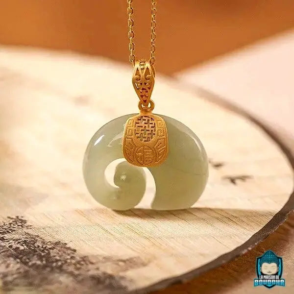 Pendentif Éléphant Jade