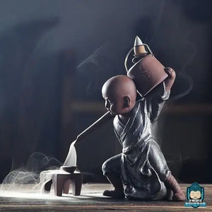 Porte-Encens-Moine-Shaolin-figurine-en-céramique-3-postures-au-choix-cônes-backflow-à-reflux-La-Maison-de-Bouddha