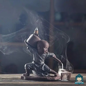 Porte-Encens-Moine-Shaolin-petite-statuette-en-céramique-3-postures-au-choix-cônes-backlow-à-reflux-La-Maison-de-Bouddha