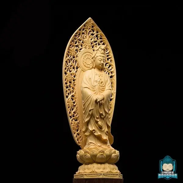 Statue Bodhisattva Guanyin En Buis Sculptures et statues La Maison de Bouddha