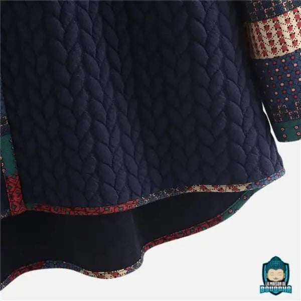 Veste-femme-ethnique-bleu-Navy-a-capuche-en-coton-et-polyester-maille-torsade-effet-matelasse-couture-ourlet-multicolore
