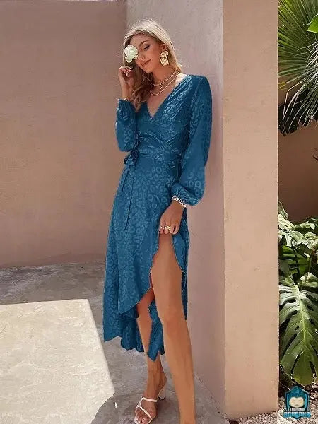 robe-portefeuille-fluide-ete-bleue-avec-fente-col-V-longues-manches-La-Maison-de-Bouddha